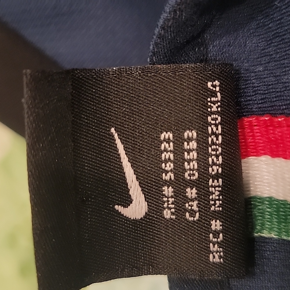 Nike tee - Picture 5 of 5